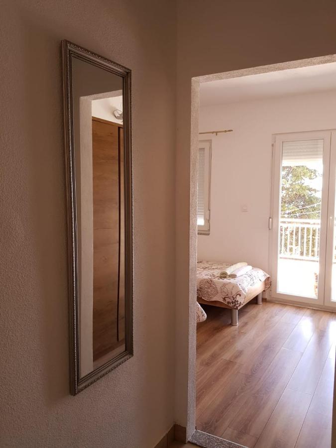 Apartment Mip Tisno Buitenkant foto