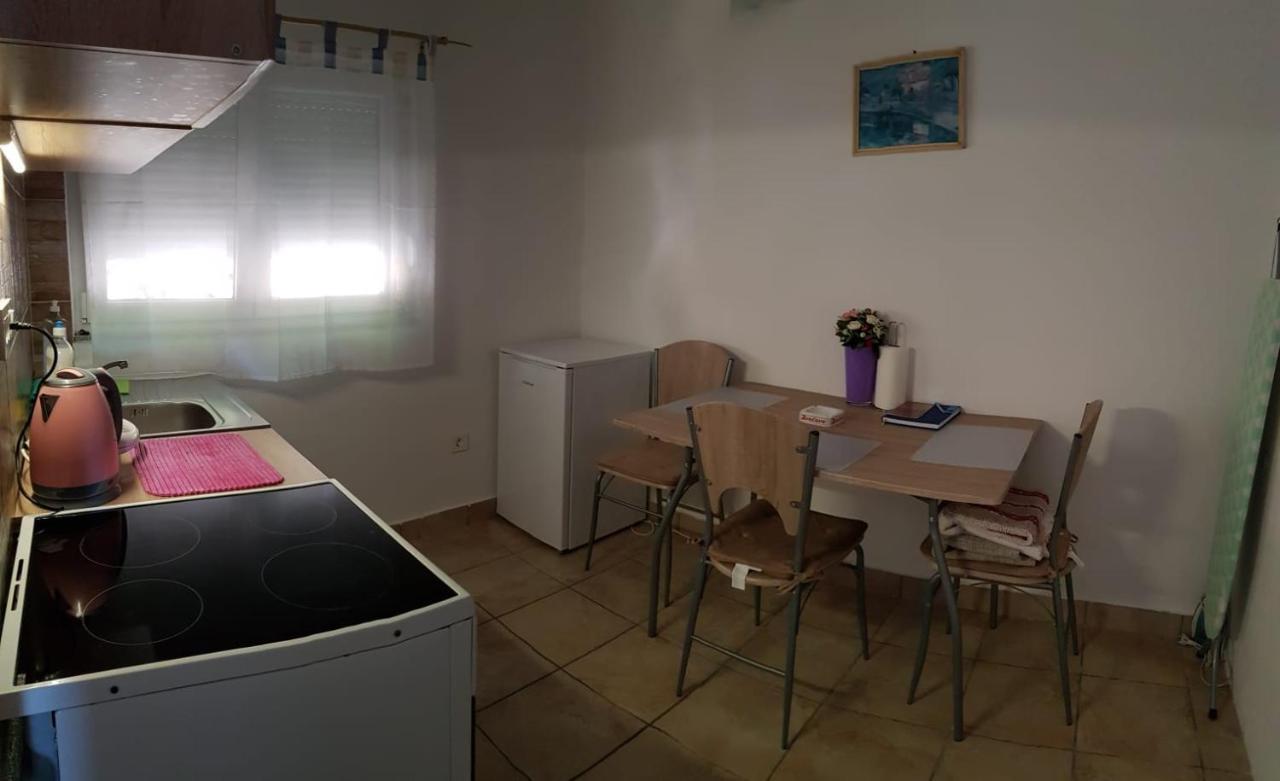 Apartment Mip Tisno Buitenkant foto