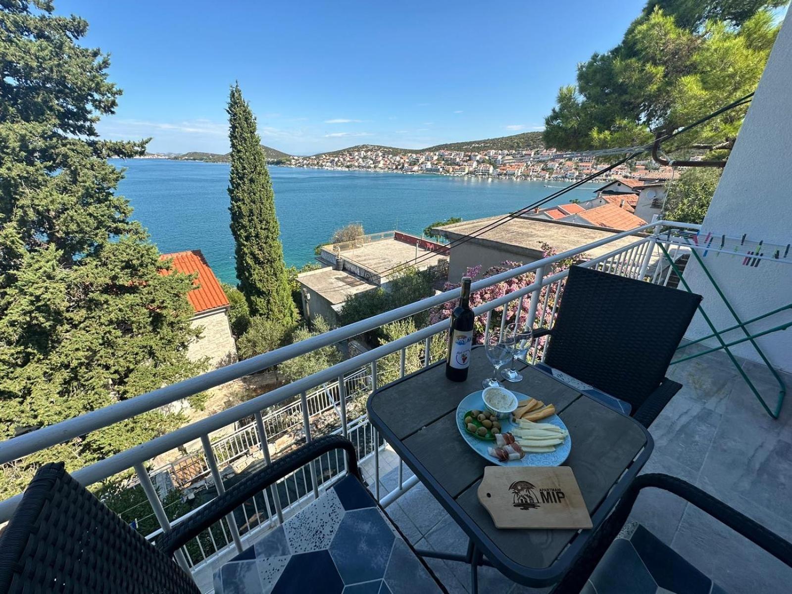 Apartment Mip Tisno Buitenkant foto