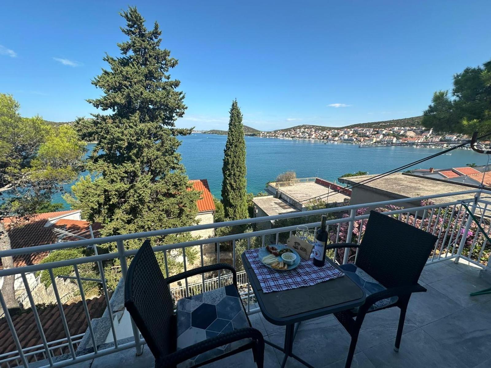Apartment Mip Tisno Buitenkant foto