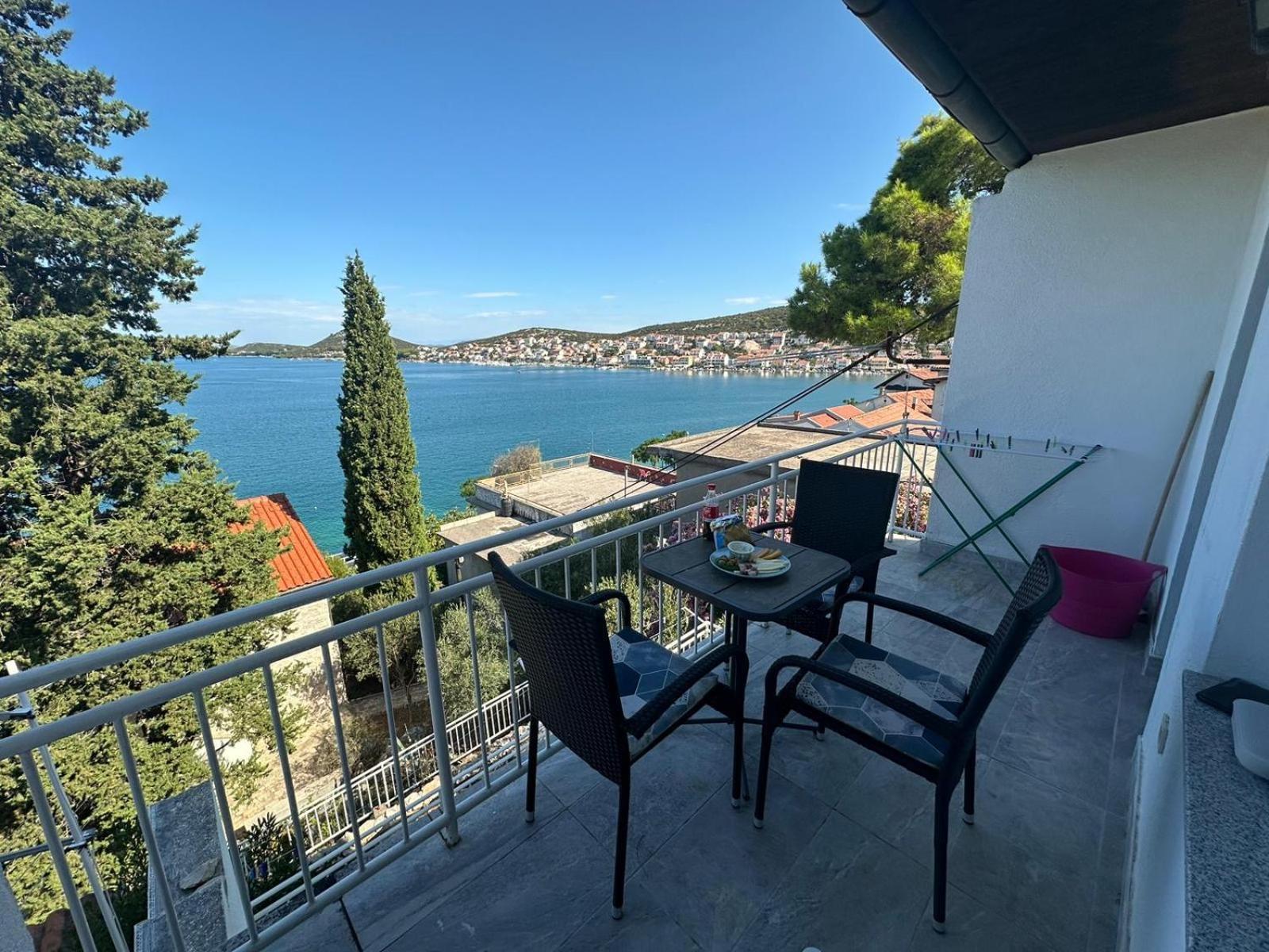 Apartment Mip Tisno Buitenkant foto