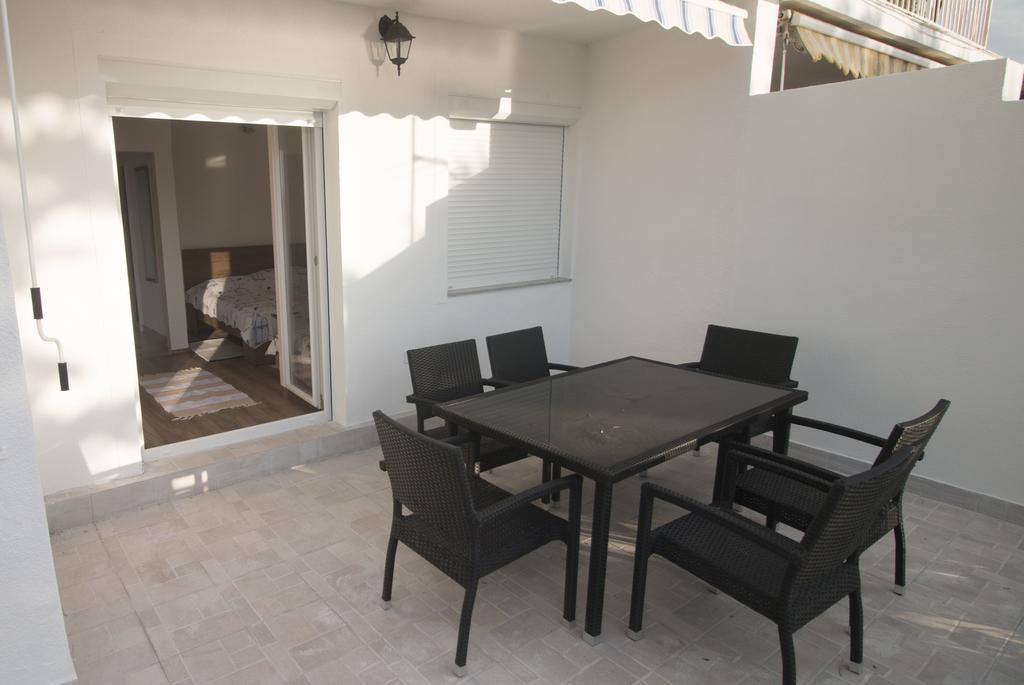 Apartment Mip Tisno Buitenkant foto
